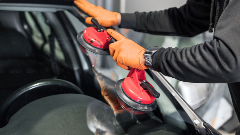 Windshield Replacement Services | Auttofixers- Expert Glass Repair